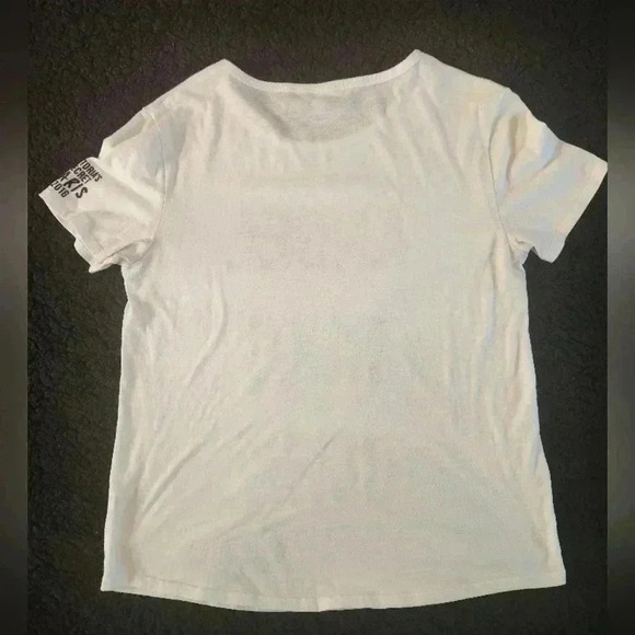 Limited Edition Victoria's Secret 2016 fashion show T-Shirt, Large - Picture 3 of 6